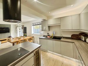 Kitchen- click for photo gallery
